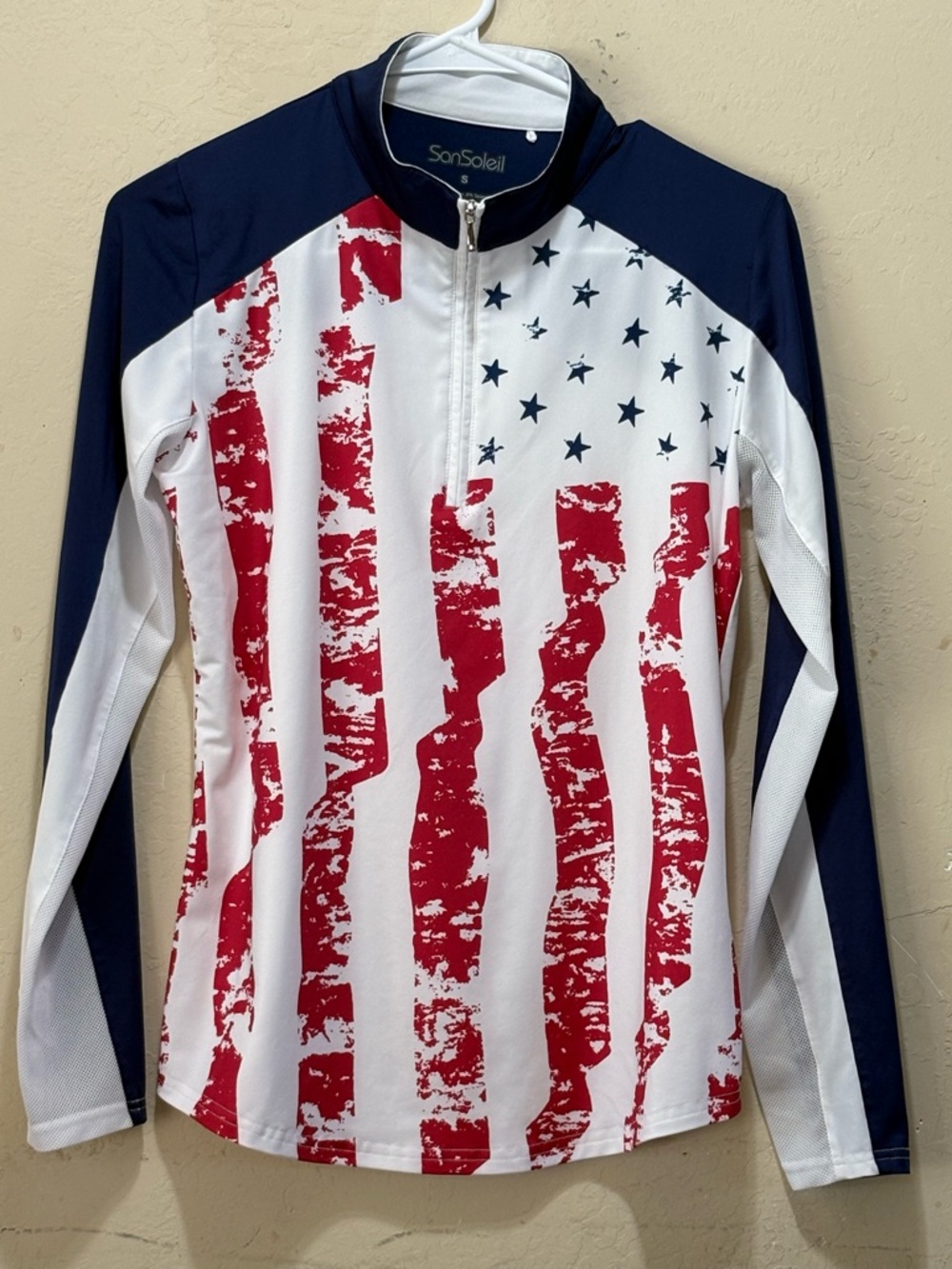 SanSoleil Women's Long Sleeve American Flag Performance Hoodie - Red White Navy